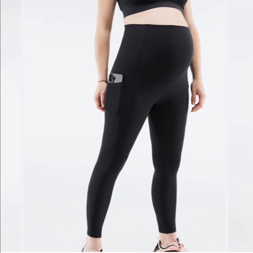 NWT Fabletics High-Waisted PureLuxe Maternity 7/8 Legging